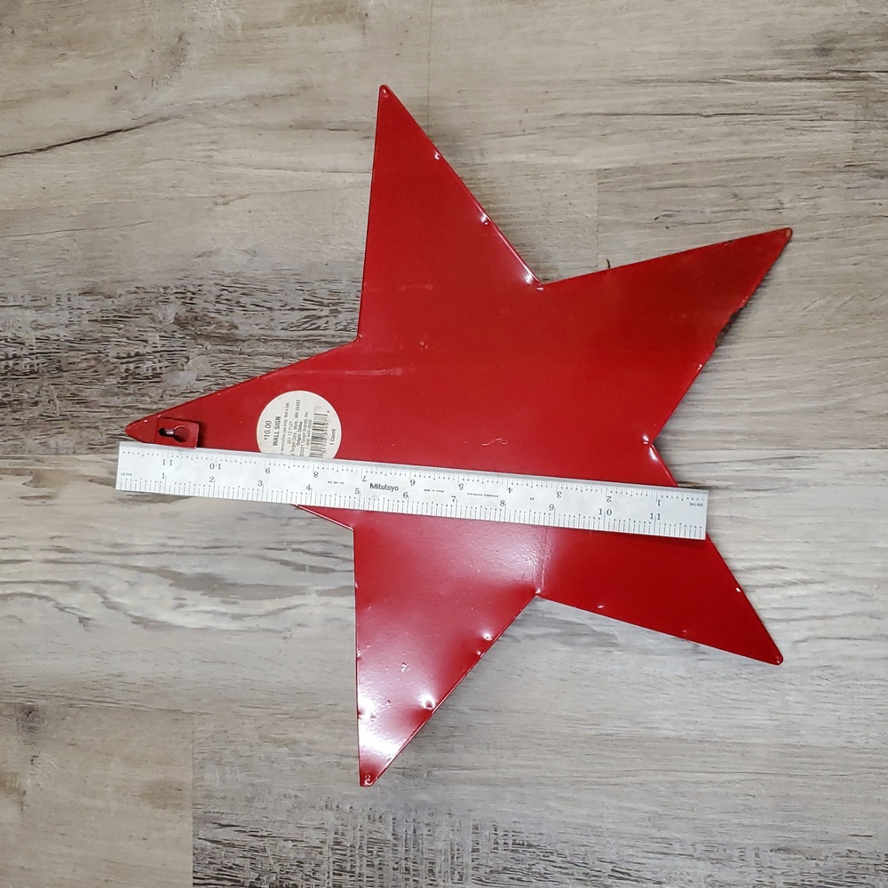 Red Metal Star Wall Decor - Picture 6 of 7